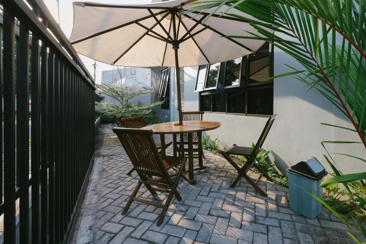 Urbanview B Syariah Lumajang By Reddoorz Hotell Exteriör bild