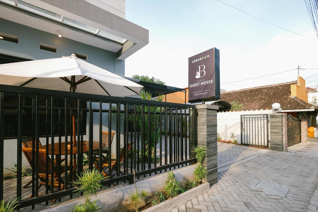 Urbanview B Syariah Lumajang By Reddoorz Hotell Exteriör bild